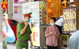 Công an Hà Nội tuần tra, lập biên bản xử phạt người không đeo khẩu trang